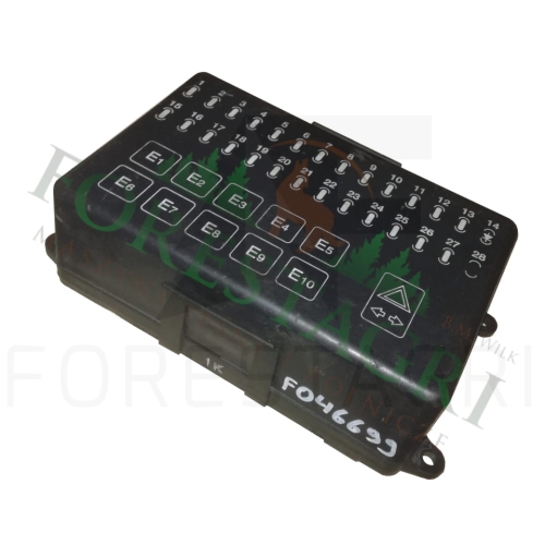 SKRZYNKA BEZPIECZNIKÓW UŻYWANA